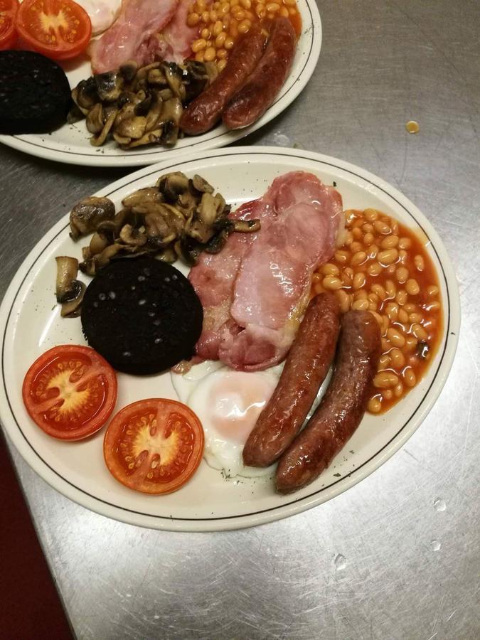 The Crown Inn Wentnor 外观 照片