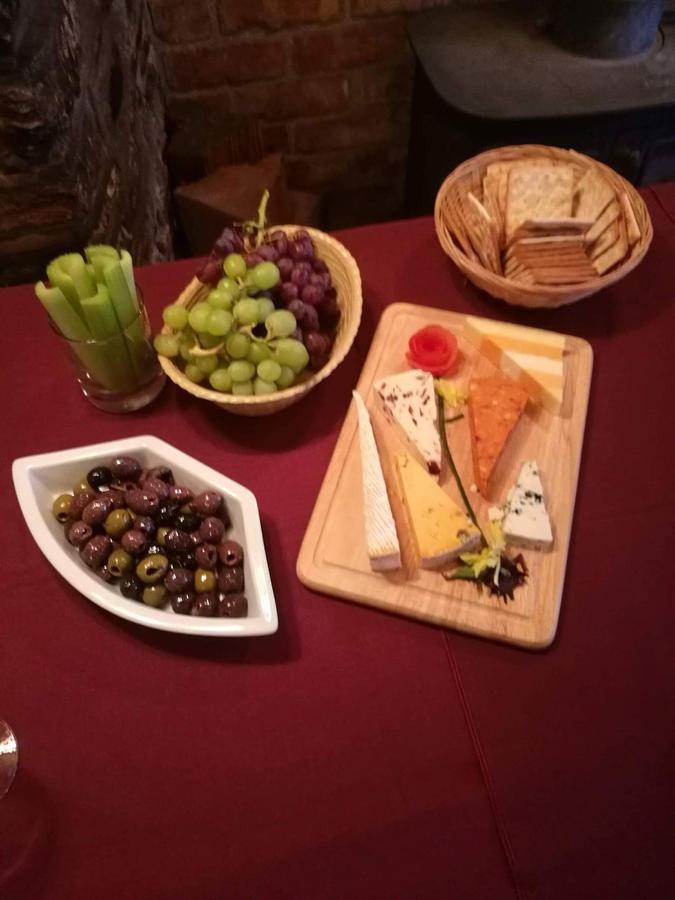 The Crown Inn Wentnor 外观 照片