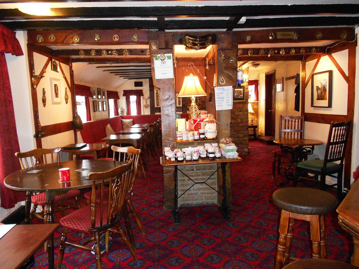 The Crown Inn Wentnor 外观 照片