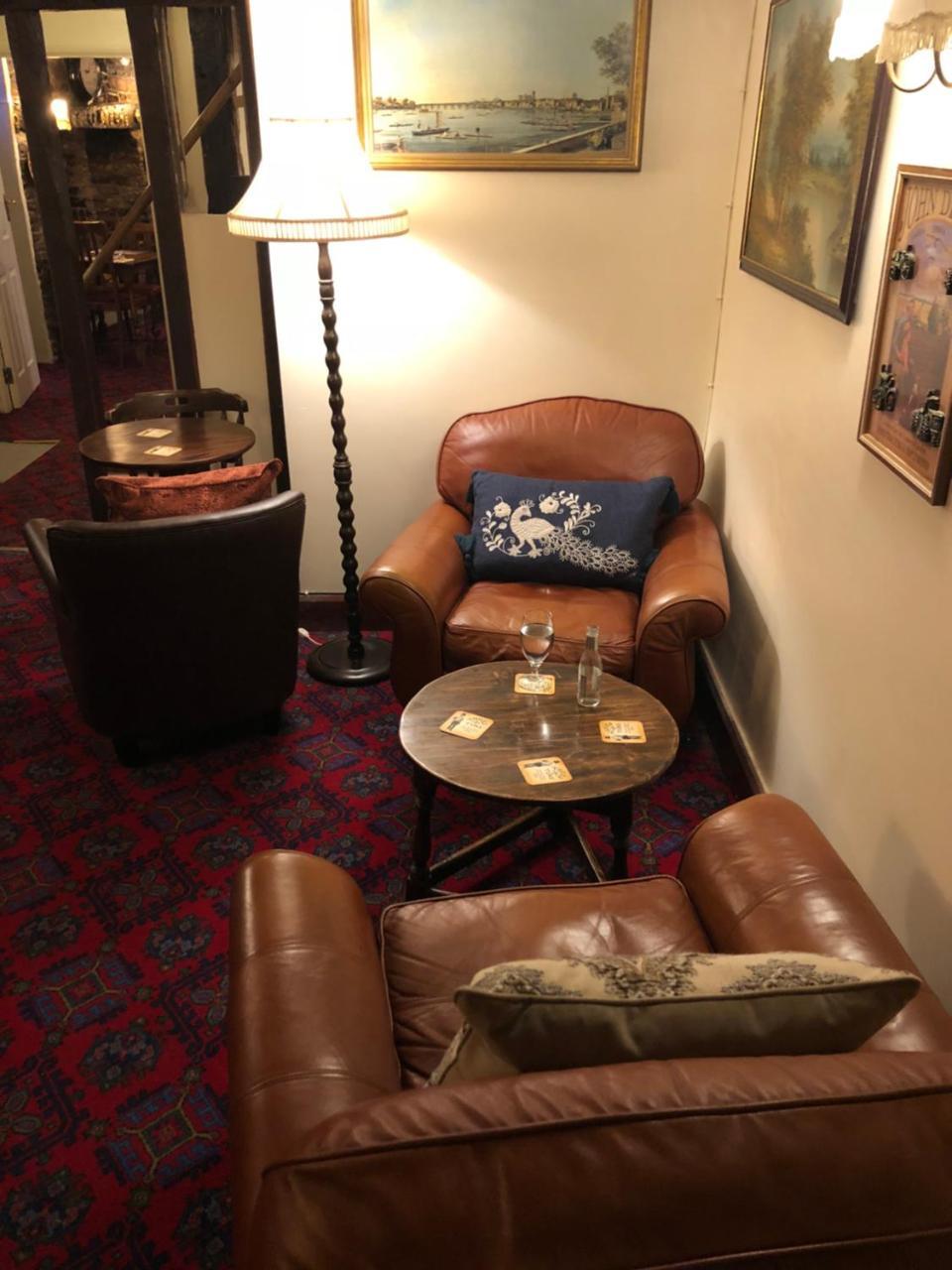 The Crown Inn Wentnor 外观 照片